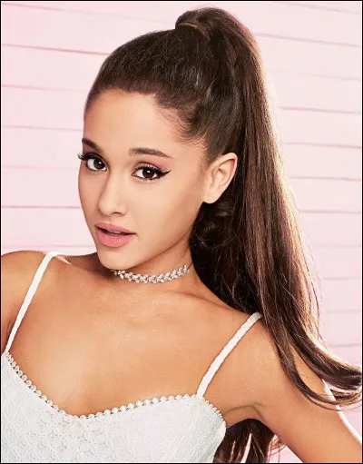 Quel est le nom complet d'Ariana Grande ?