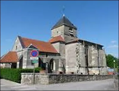 Nous commençons aujourd'hui en Lorraine, à Combles-en-Barrois. Village de la région naturelle du Barrois, dans l'arrondissement de Bar-le-Duc, il se situe dans le département ...