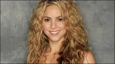 Shakira chantait-elle "Waka Waka" ?