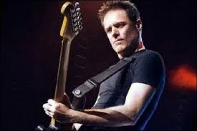 Bryan Adams a chanté ''Heaven'' en 1984 mais le grand public l'a découvert 7 ans plus tard avec ''(Everything I Do) I Do It for You'' , chanson du film...