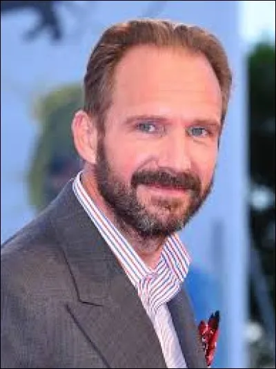 Quel rôle Ralph Fiennes a-t-il joué dans "Harry Potter" ?