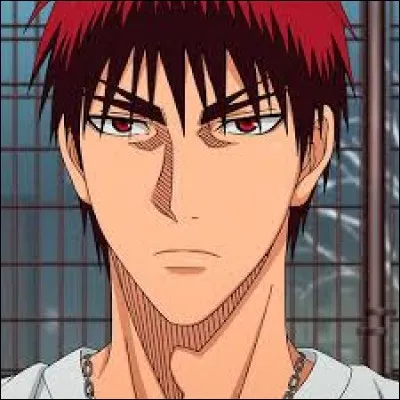 Kagami fait partie de la Génération miracle.