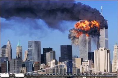 Au moment de l'attentat du 11 septembre contre les tours du World Trade Center, qui était président ?