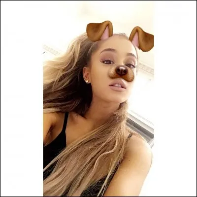 Quel est le nom complet d'Ariana ?