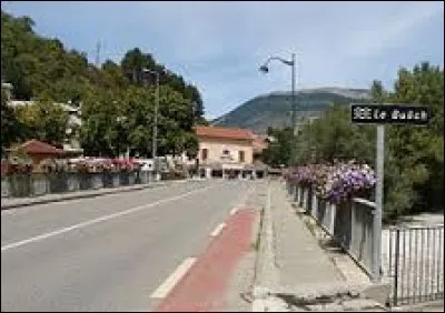 En ce premier dimanche de Février, nous commençons notre balade dans les Hautes-Alpes, à Aspremont. Nous sommes en région ...