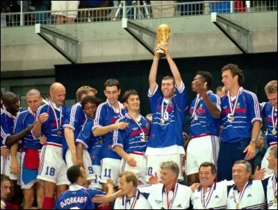 Qui a marqué le dernier but qui a permis à la France de gagner la dernière Coupe du monde ?