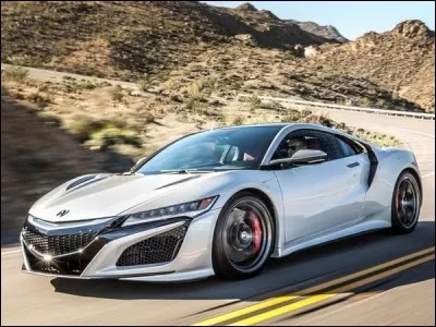 Ah, la belle NSX. À quelle marque appartient-elle ?