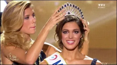 Mademoiselle Mittenaere est une reine de beauté française élue miss France 2016 et miss Univers 2016. Son prénom est une fleur. Laquelle ?