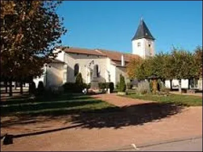 Aujourd'hui, notre balade débute en Meurthe-et-Moselle, à Barisey-au-Plain. Village du Toulois, il se situe dans l'ancienne région ...