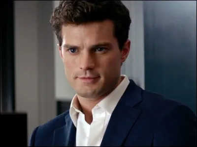 Comment s'appelle l'acteur qui joue C. Grey ?