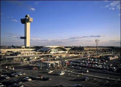 C'est l'aéroport John-Fitzgerald-Kennedy - JFK pour aller vite : où arrivez-vous ?