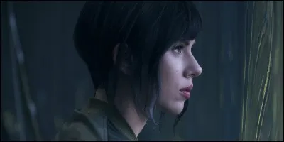 Quelle célèbre actrice joue dans "Ghost in the Shell" ?