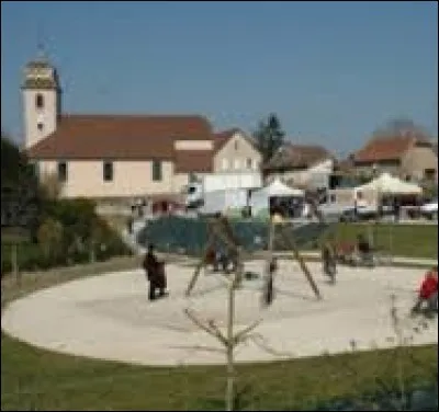 Ancienne commune du Doubs, Auxon-Dessus se situe en région ...