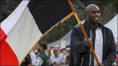 On commence avec le porte-drapeau de la délégation française aux J.O de 2016, évidemment Teddy Riner. Quel est le sport qu'il pratique ?