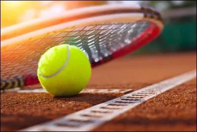 Tennis - Quand fut inventée la raquette ?