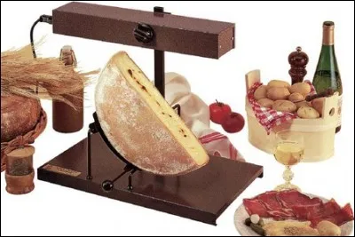 Avec quel accompagnement sert-on la raclette ?