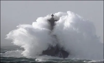 L'eau de mer qui monte au ciel :