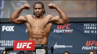 Ngannou a participé principalement pour des organisations régionales dans divers endroits à travers l'Europe avant de signer, en 2015, à l'UFC. Il termine avec un bilan de...