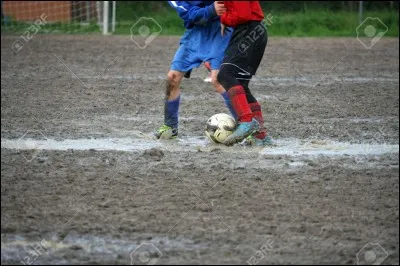 Combien y a-t-il de ballons pendant un match ?