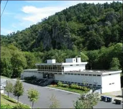 Nous partons faire une petite cure aux thermes de Châteauneuf-les-Bains. Nous serons dans le Puy-de-Dôme, en région ...