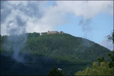 Quelle est cette montagne où s'est écrasé un tout nouvel avion Air-France qui volait entre Toulouse et Strasbourg ?