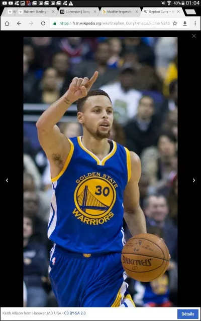 Quel âge a Stephen Curry ?