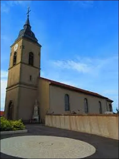 Pour commencer cette nouvelle balade, je vous emmène dans l'ancienne région Lorraine visiter la commune d'Azoudange. Village du parc naturel régional de Lorraine, dans le Pays des Étangs, il se situe dans le département ...