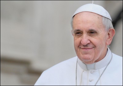 Quel est le vrai nom du pape François ?