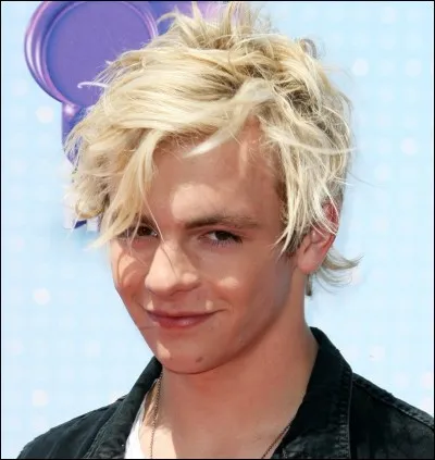 Quel est le second prénom de Ross Lynch ?