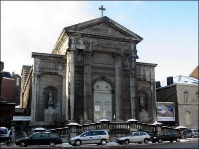 En quelle anne l'glise Sainte-Vronique a-t-elle t construite ?