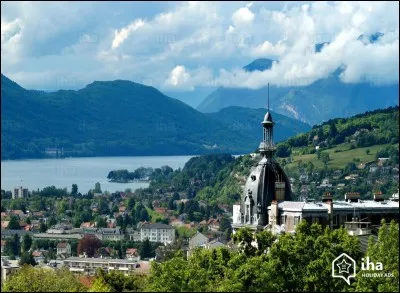 Où situez-vous Aix-les-Bains ?