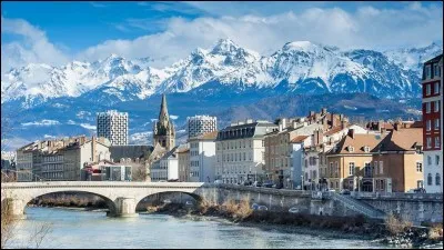 À Grenoble, le 6 février 2018, sera organisé un gigantesque spectacle son et lumière pour commémorer les Jeux olympiques 1968 et aussi....