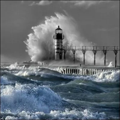 Qui a écrit "Vingt mille lieues sous les mers" ?