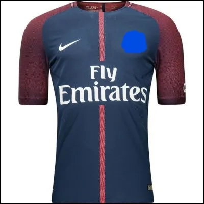 Pour commencer facile, quel club a ce maillot pour jouer ?