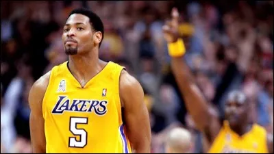 Combien de bagues possède Robert Horry ?