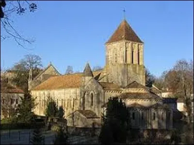 Les habitants de Melle (Deux-Sèvres) portent le gentilé ...