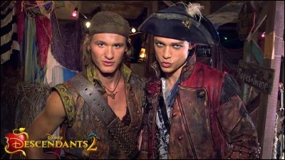 Comment s'appellent les trois nouveaux dans "Descendants 2" ?