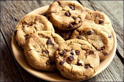 Comment s'écrit le nom de ce biscuit aux précieuses pépites de chocolat ?