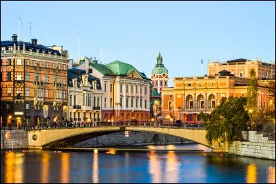 Où Stockholm se trouve-t-il ?