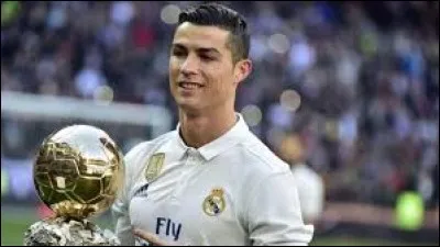 Combien d'enfants Cristiano Ronaldo a-t-il en mai 2018 ?