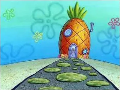 Quel personnage de dessin animé a une maison en forme d'ananas ?