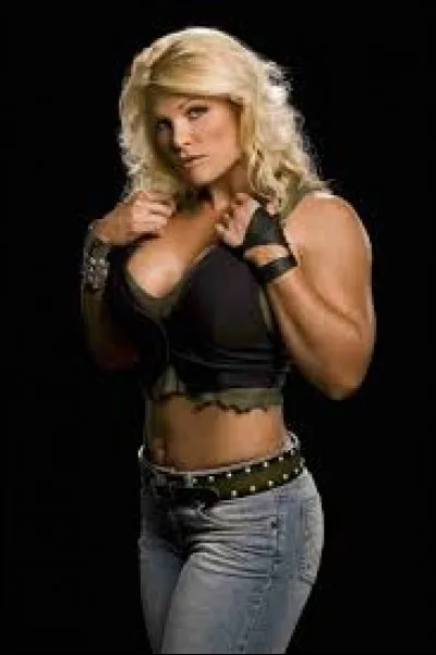 Quel est le vrai nom de Beth Phoenix ?