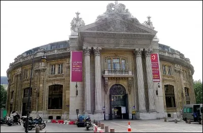 Comment se nomme le principal indice boursier de la place de Paris ?