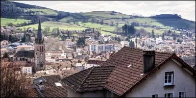 De quel département, la ville d'Aurillac est-elle la préfecture ?