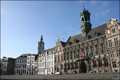 Ville de la province du Hainaut. De quelle ville s'agit-il?