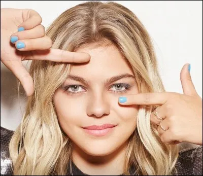 En réalité, comment s'appelle Louane ?