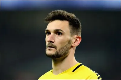 Les gardiens de but. Quel est le prénom de Lloris ?