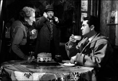 Dans "L'affaire Saint-Fiacre", Maigret se rend souvent à l'épicerie du coin pour prendre un verre chez Marie... Marie porte le nom d'une tarte ! Lequel ?