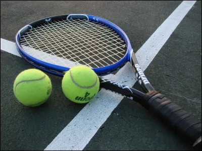 Qui a remporté son cinquième titre d'affilée à Roland Garros en 2014 ?