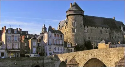 Laval est la préfecture de la Mayenne.